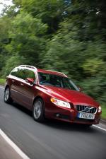 Volvo V70 2010 года